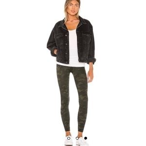 NWT Spanx Green Camo Look At Me Now Seamless Legging